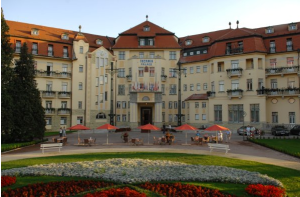 LÁZNĚ PIEŠŤANY